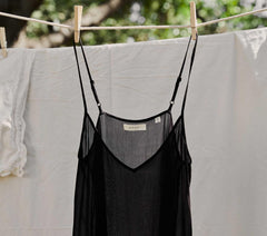 DÔEN Slips | Short Deep V-Neck Slip Black - Women