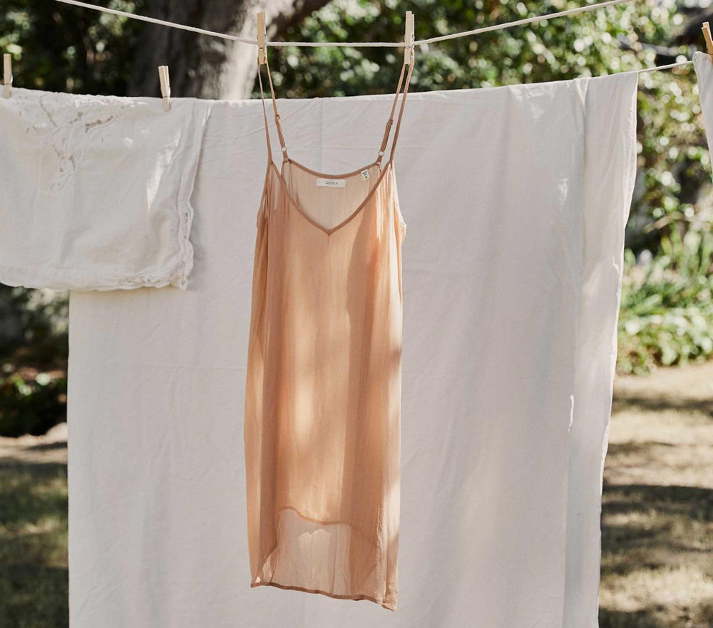 DÔEN Slips | Short Deep V-Neck Slip Sand Dollar - Women