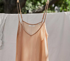 DÔEN Slips | Short Deep V-Neck Slip Sand Dollar - Women