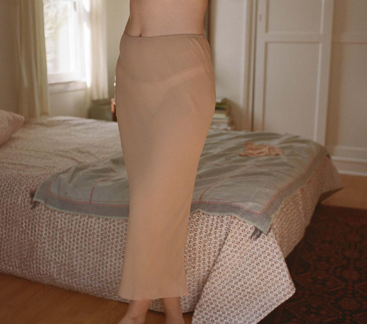 DÔEN Slips | Knee Length Skirt Slip Sand Dollar - Women