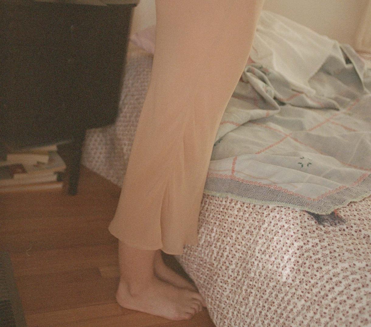 DÔEN Slips | Knee Length Skirt Slip Sand Dollar - Women