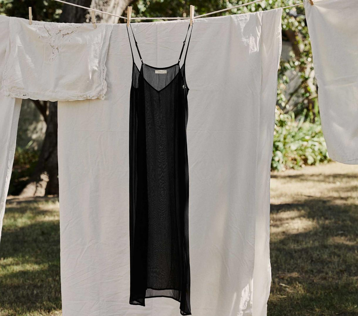 DÔEN Slips | Long Deep V-Neck Slip Black - Women