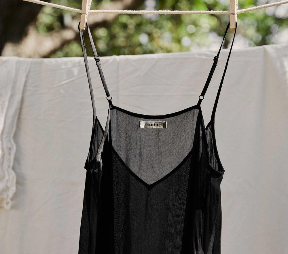 DÔEN Slips | Long Deep V-Neck Slip Black - Women