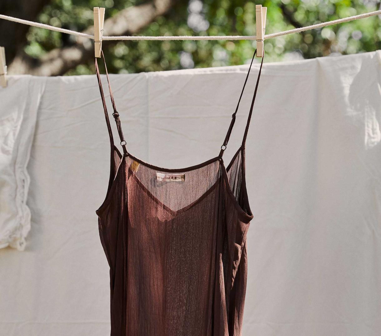 DÔEN Slips | Long Deep V-Neck Slip Umber - Women