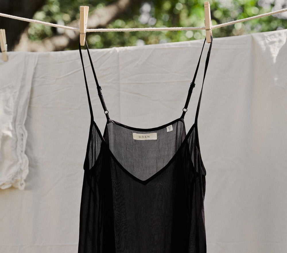 DÔEN Slips | Short Deep V-Neck Slip Black - Women