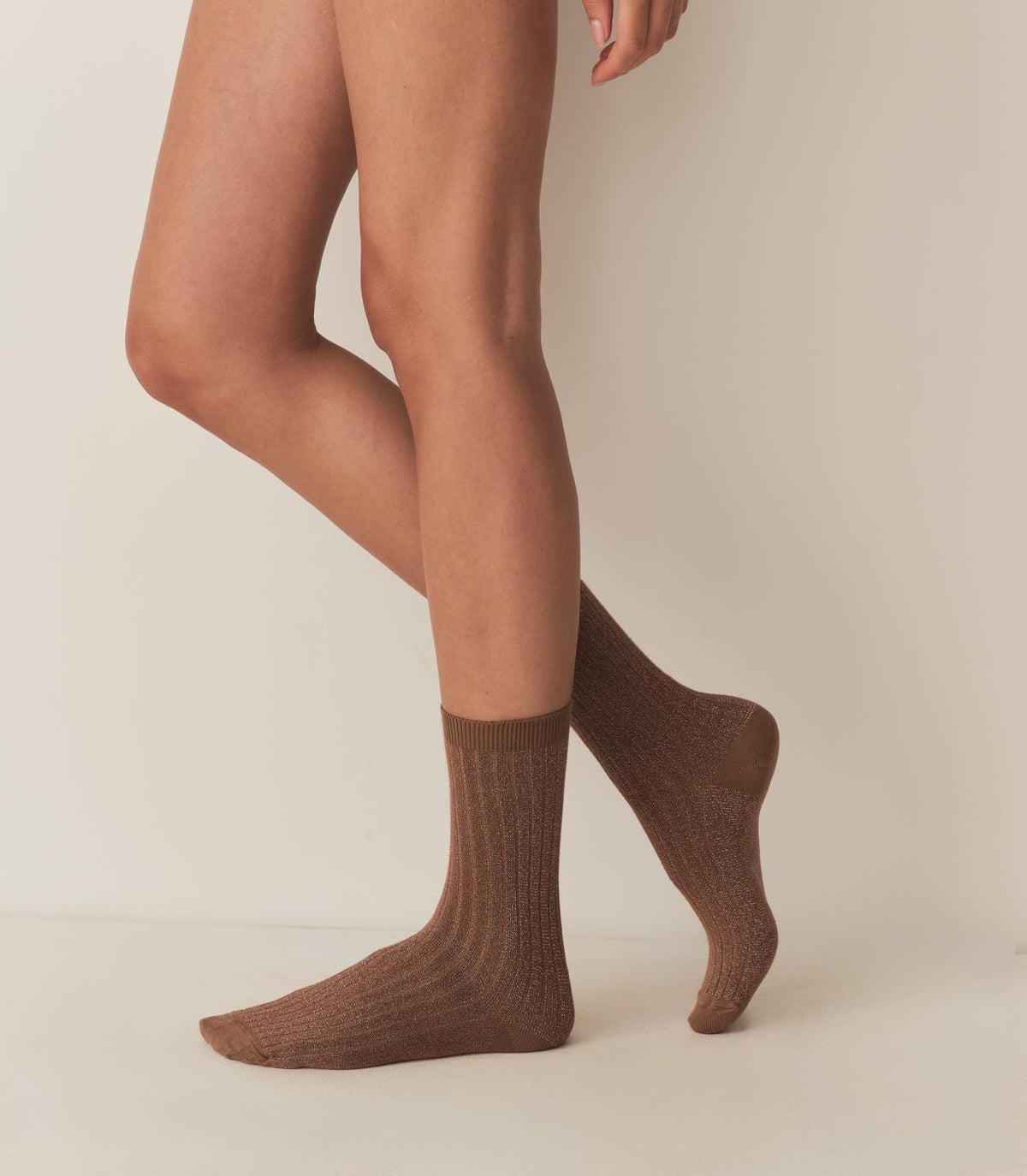 DÔEN Socks &amp; Tights | COLLÉGIEN Glitter Crew Sock Biscuit - Women