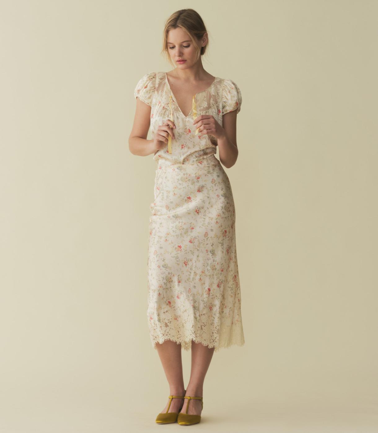 DÔEN Tops | Camri Top Flowering Meadow - Women